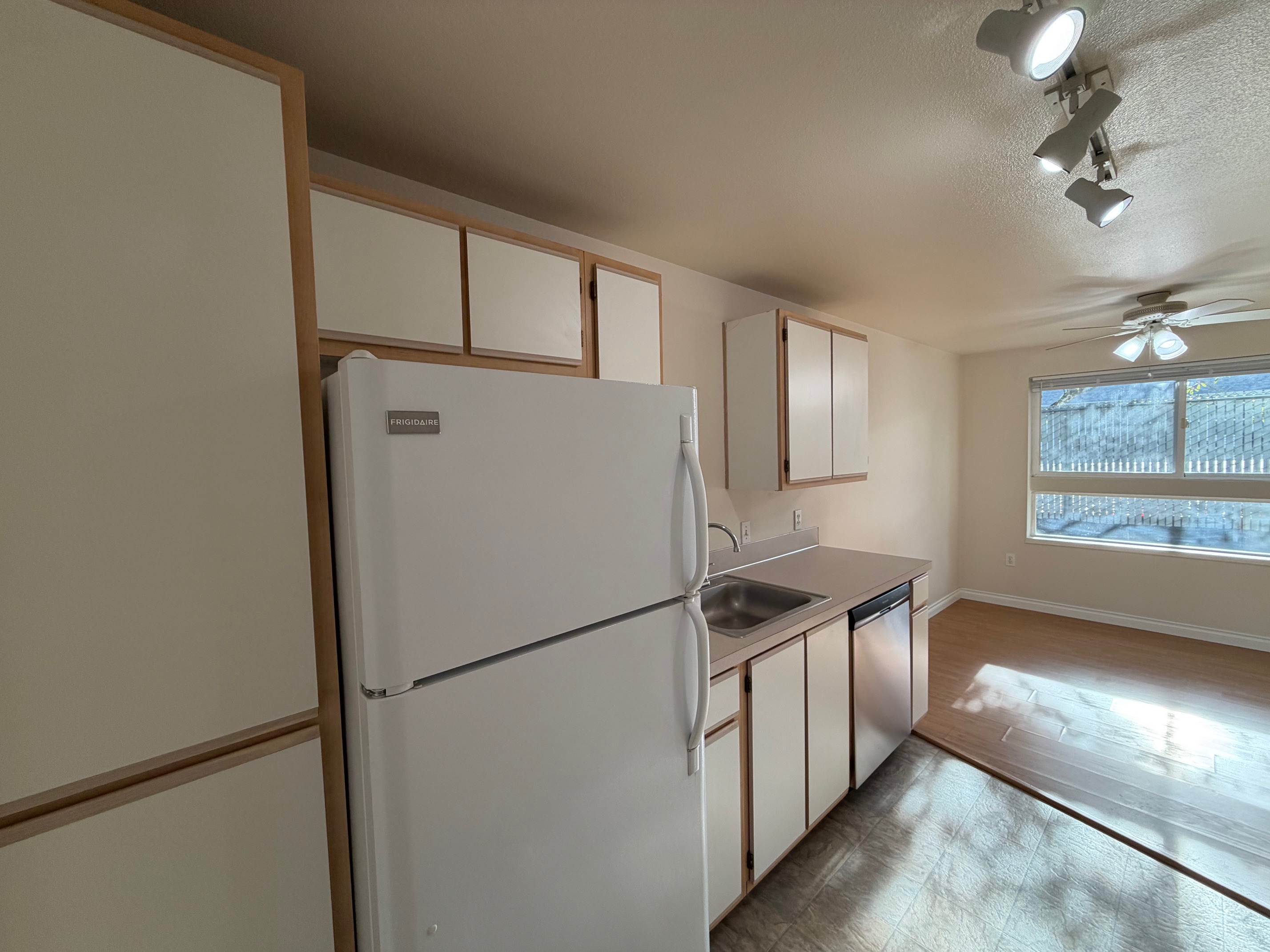 4785 Skyline Road South - 107